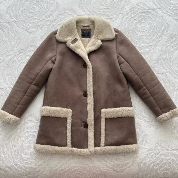 Abercrombie & Fitch - Faux Shearling Coat - Taupe - Picture 2 of 10